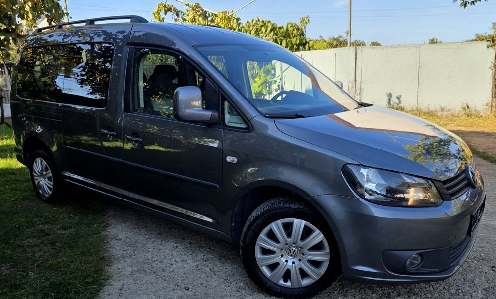 Vw caddy/7 locuri/model lung/