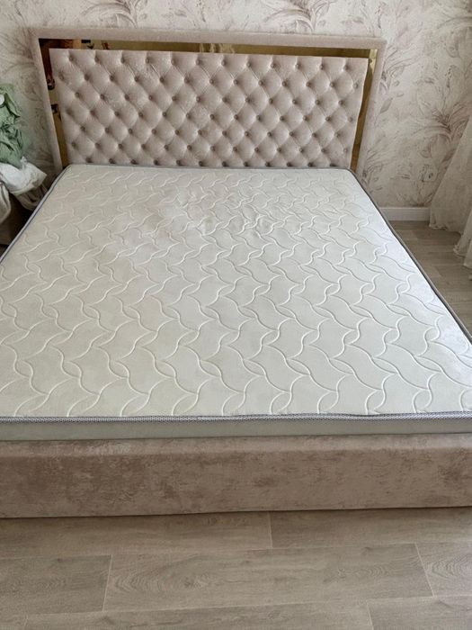 Продам матрац большой