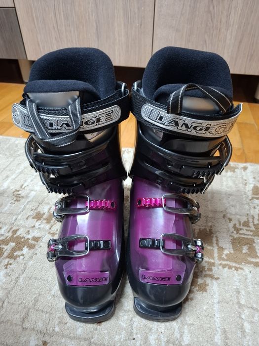 Clăpari schi/ski fete/damă Lange Venus, mărime mondo 23.5 (36.5 - 37) - Ca noi!
Descriere: