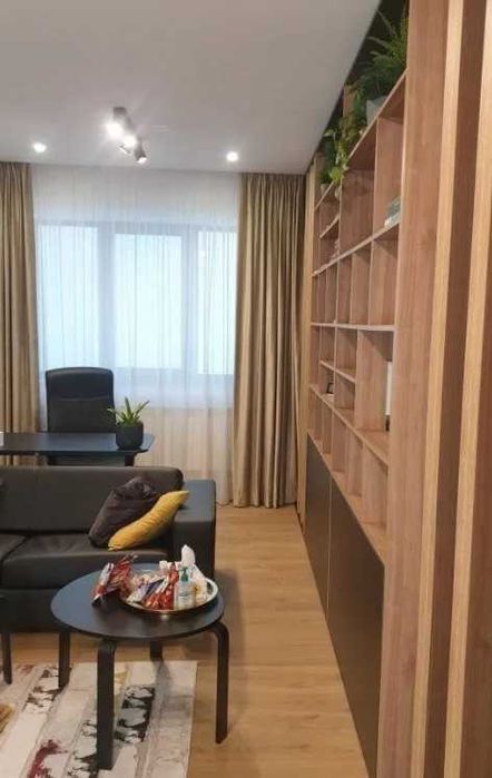 Дава се под наем Тристаен апартамент в Пловдив, Кючук Париж - 88 кв.м за 275.4 € - Снимка #1