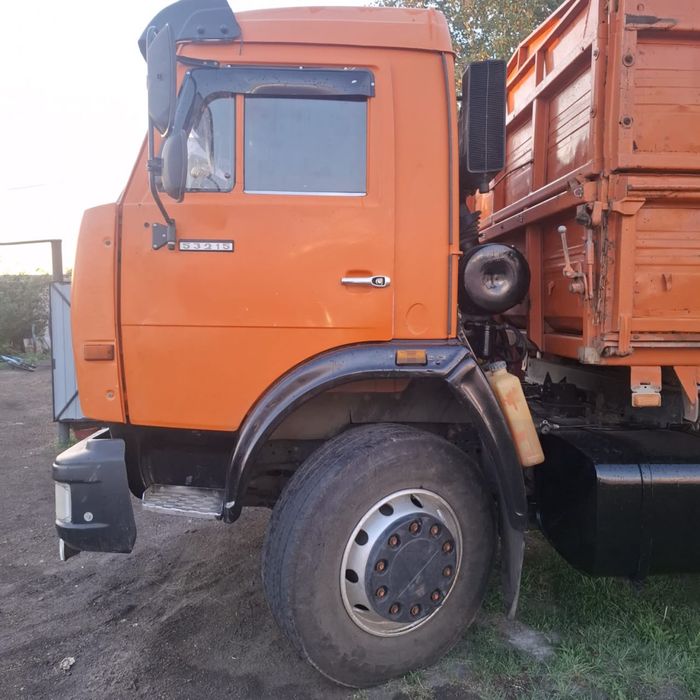 Продам Камаз сельхозник с прицепом.