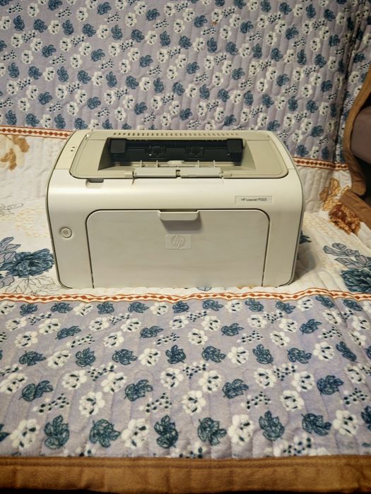 Принтер HP Laser Jet P1005