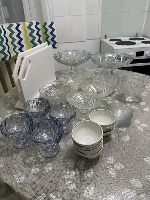 Продам набор посуды, в связи с переездом