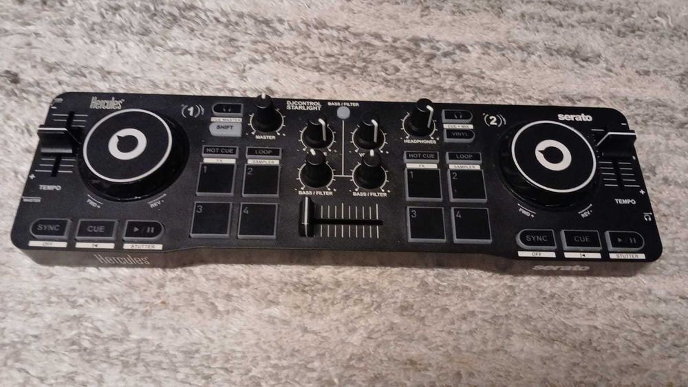 Hercules DJControl Starlight aproape nou cu cutie originala