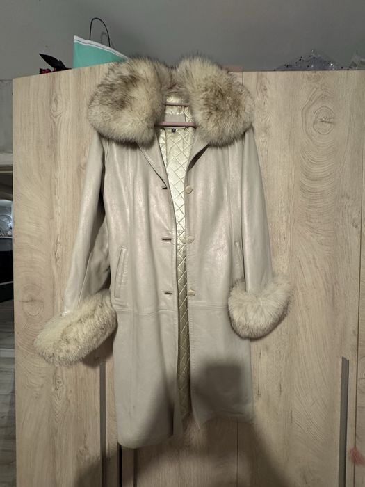 Palton piele naturala cu blana de vulpe