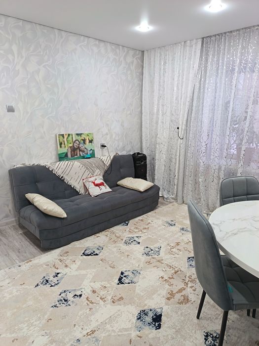 Продам квартиру 4 ех комнатную