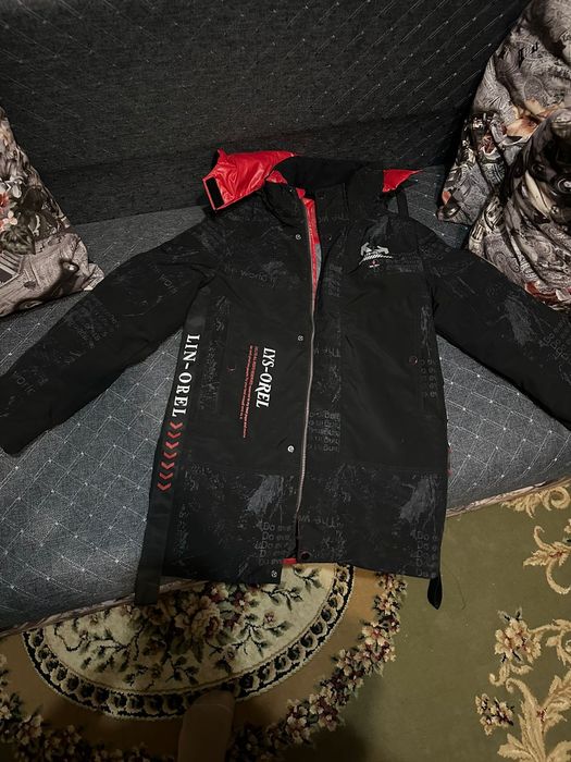 Продам куртку в хорошем состоянии.