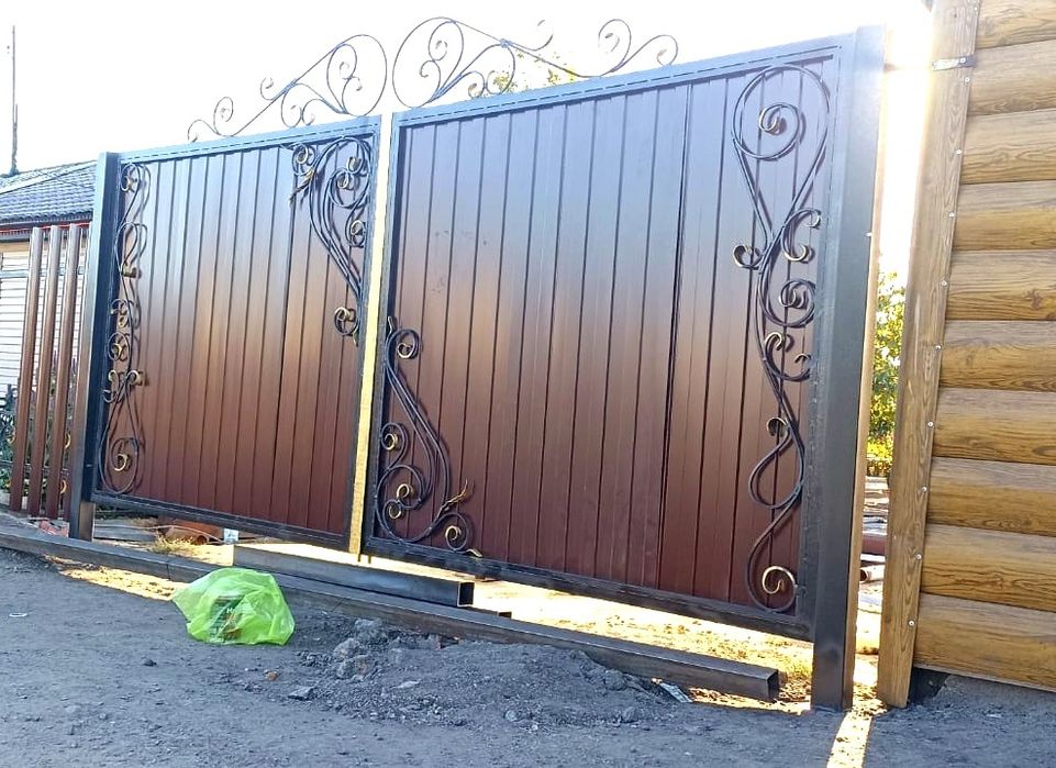 Ворота, забор, калитка, дверь