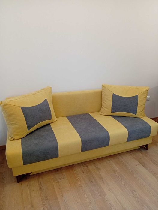 Разтегателен диван