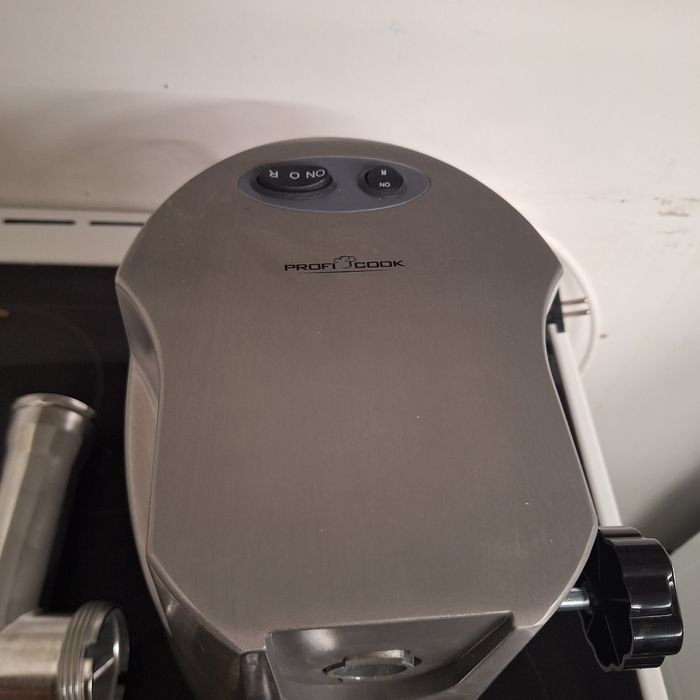 Месомелачка ProfiCook 1800W 120кг на час