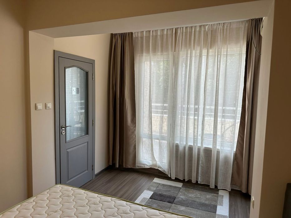 Дава се под наем Тристаен апартамент в Стара Загора, Център - 100 кв.м за 650 € - Снимка #5