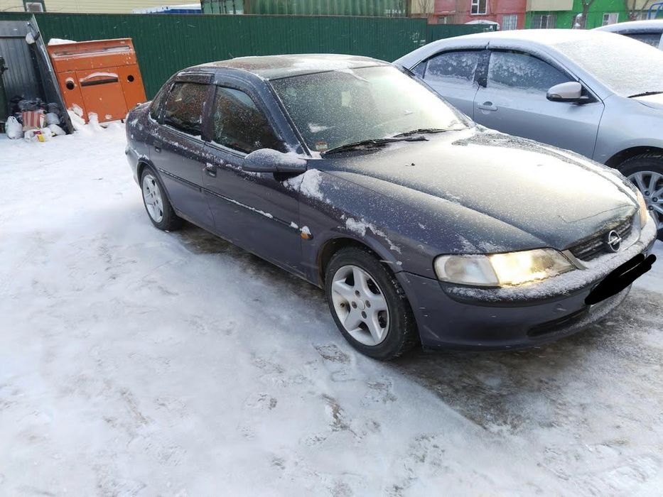 Продам срочно опель вектра