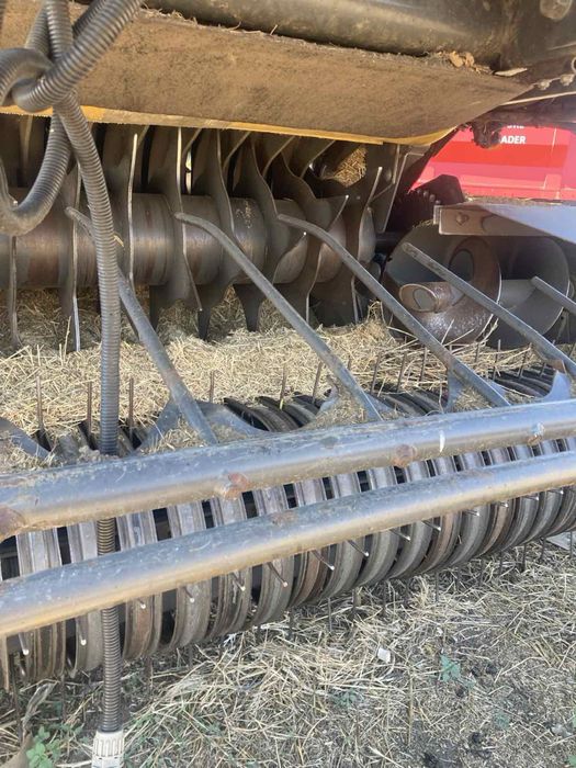 Рулонна балировачка Claas