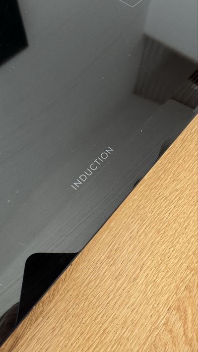 Индукционен плот Electrolux EIV8457 (80 см) – за ремонт / части