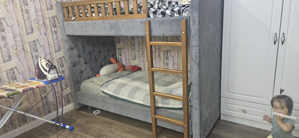 Кровать двух ярусная