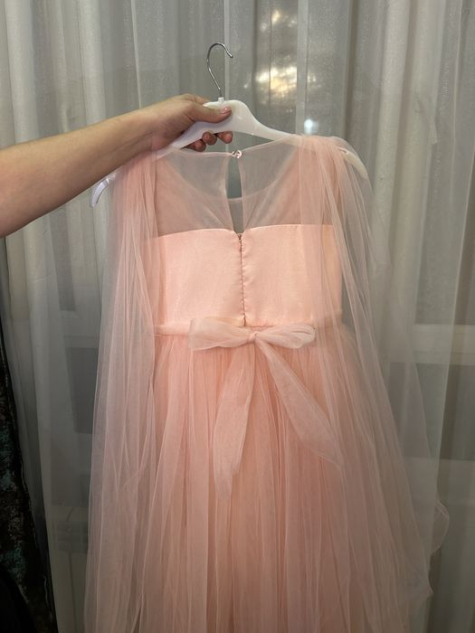 Платье со шлейфом