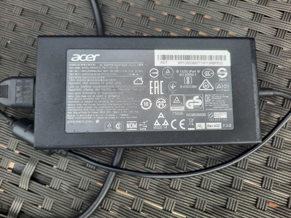 Oригинално зарядно лаптоп ACER 135 W, 19v/7.1A