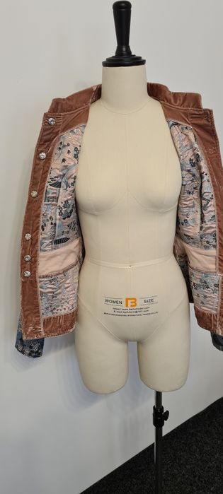 Нов Жакет- размер S