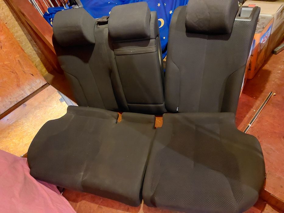 Bancheta spate VW Passat