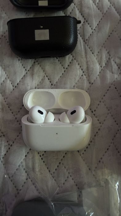 Оригинални слушалки AirPods 2 Pro