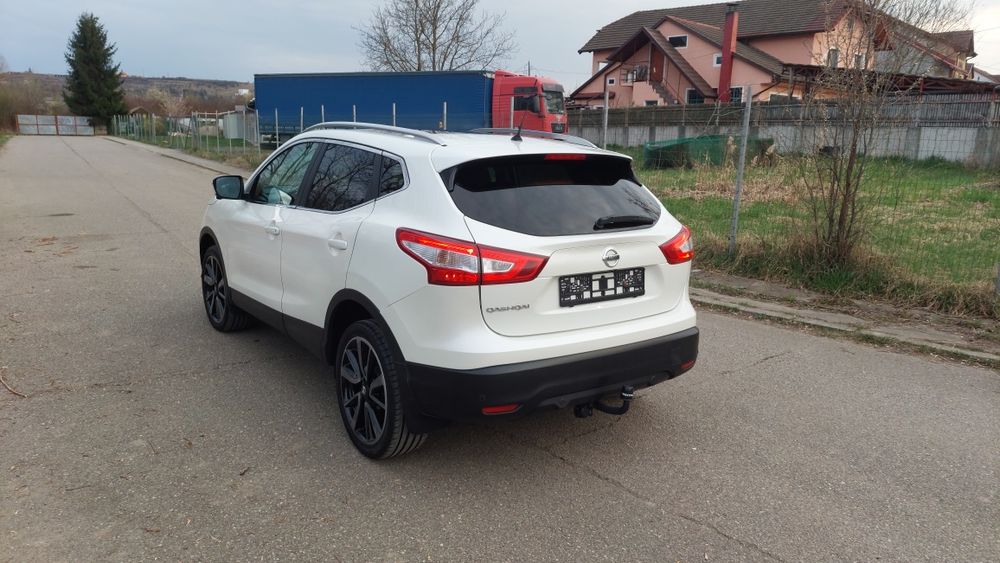 Nissan Qashqai 1,6 dci 175000 km !!!Euro 6,Tekna(fără adblu)