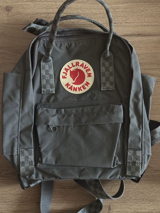 Оригинална раница Fjällräven Kånken Mini – Сива / Отлично състояние
