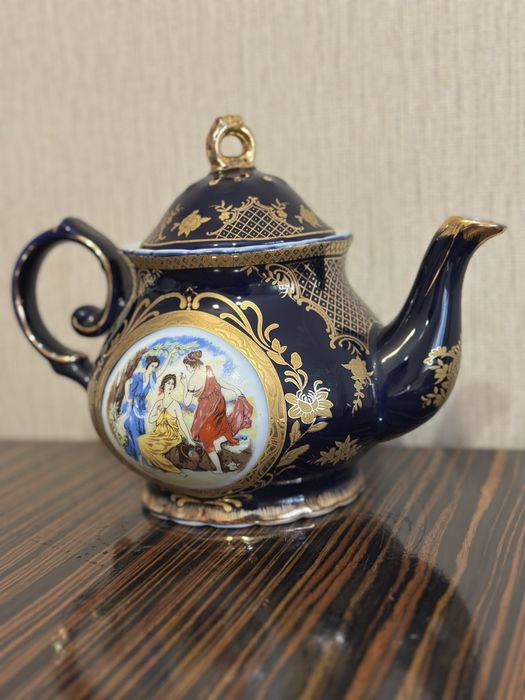 Посуда чайник, ретро