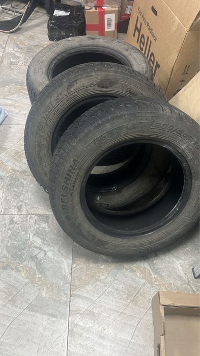 Продам резину р15