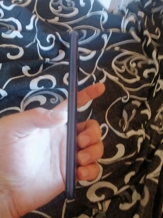 Продавам Телефон Xiaomi редми НОТ 9 128 гб нов с гаранция леко наранен