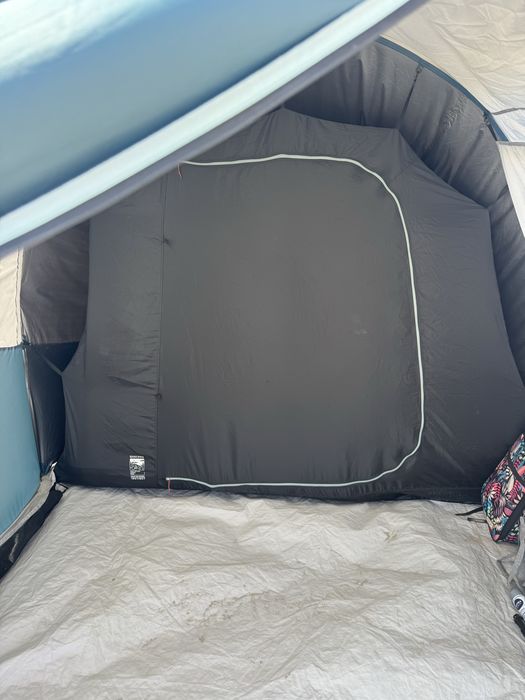 Cort  Dechatlon Quechua Arpenaz 4.1 Fresh & Black - 4 persoane