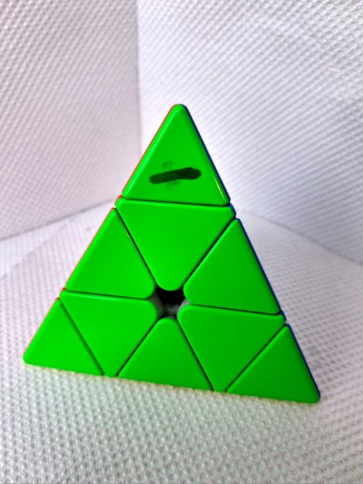 Кубче рубик Pyraminx M Gan
