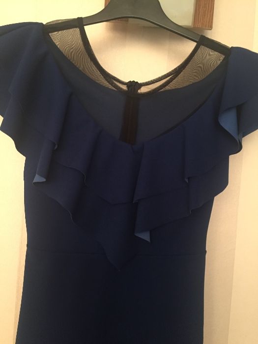 Рокля в турско синьо с тюл деколте елегантна