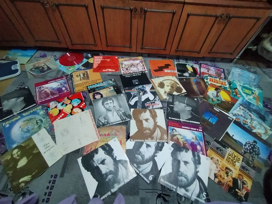 Пластинки, стереомагнитофон