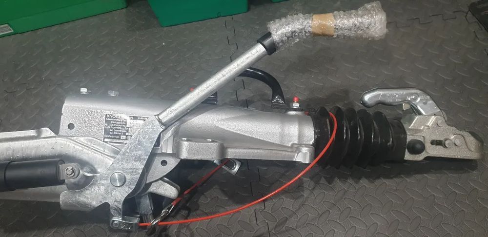 Sistem franare knott KFG35Z de 3500 kg, frana inertiala knott 3500, Dispozitiv inertial de franare knott 3500 kg