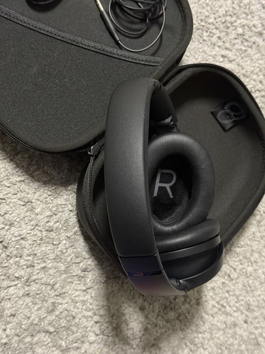 Слушалки Bose QC45