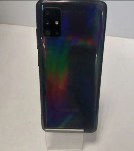 Продам Samsung A51/ С коробкой