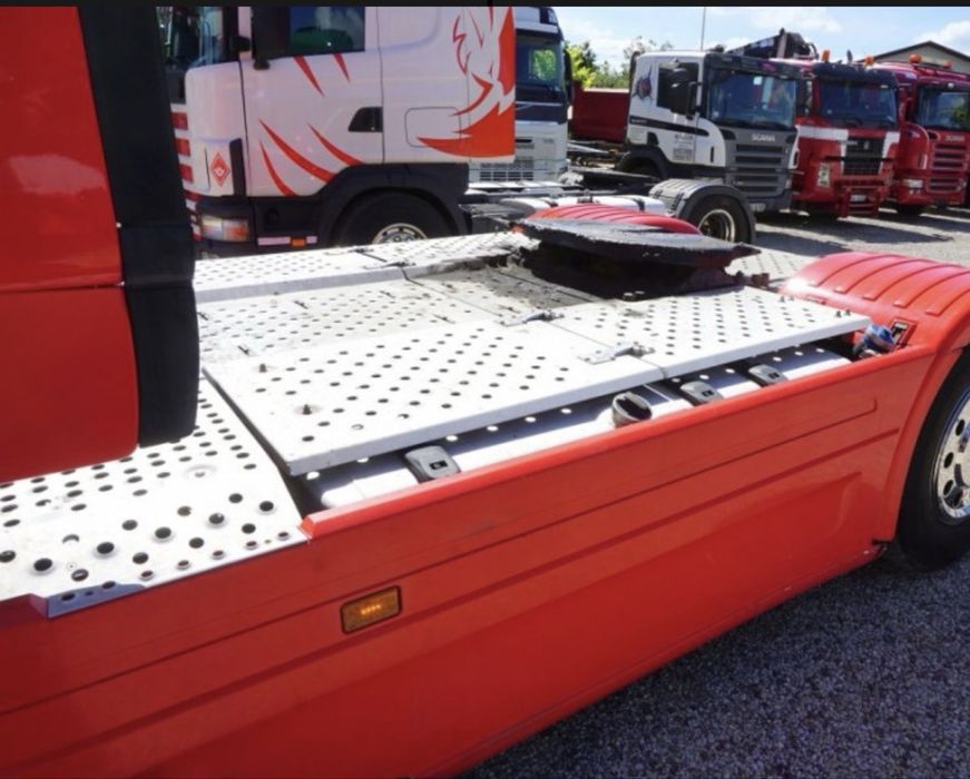 Set carene laterale rezervor scania euro 6