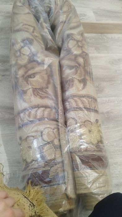 Үлкен таза кілем сатамын