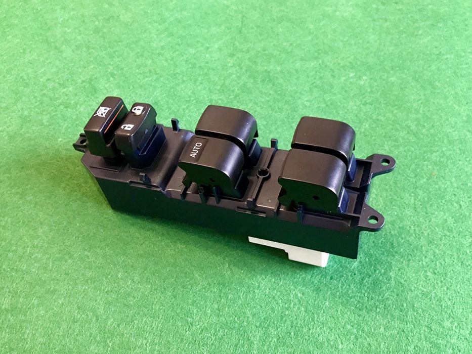 Блок управления стеклоподьемниками Camry 40 камри 40 corolla