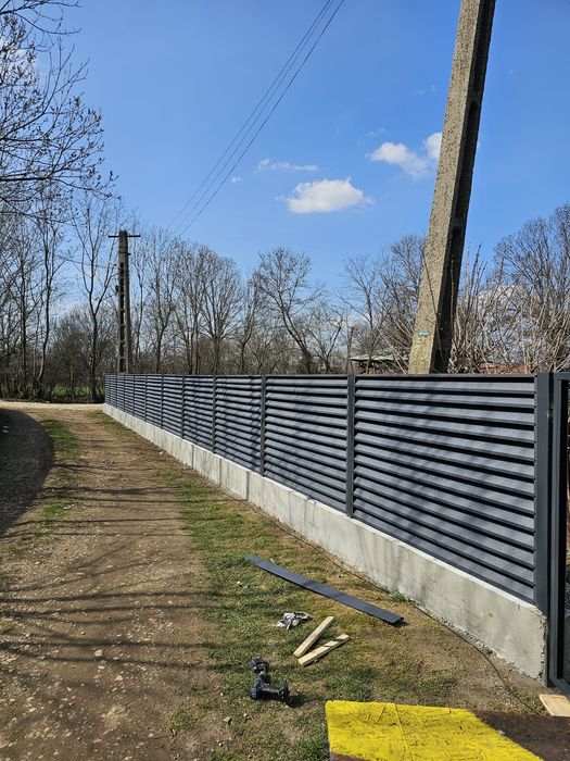 Construim garduri și porți
