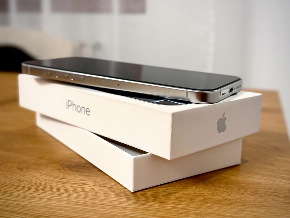 Iphone 16 Pro Max 512 Gb - White, Liber în orice rețea, 10/10