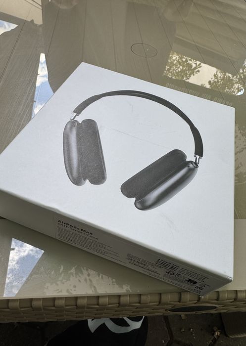 AirPods Max чисто нови