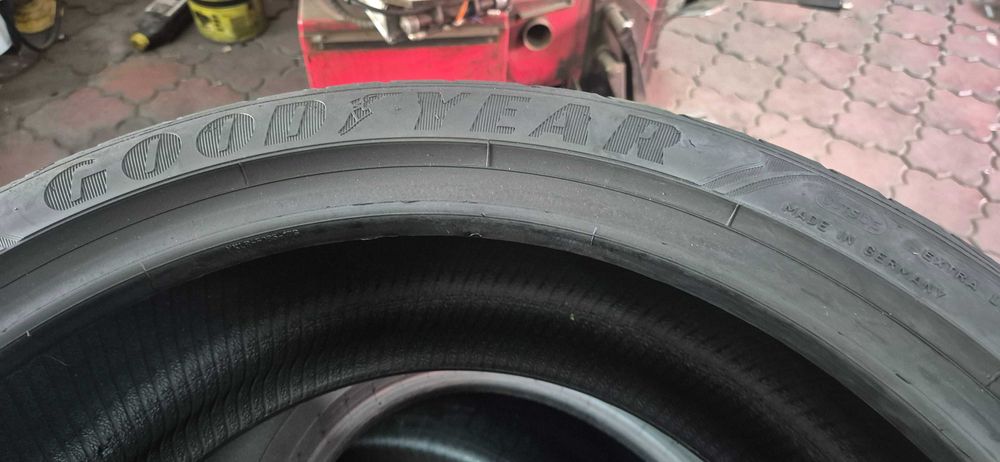 Goodyear  245/40/20