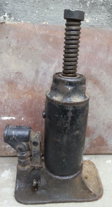 Домкрат советский