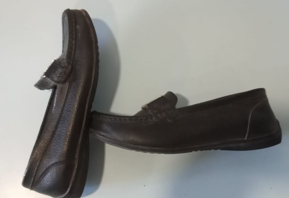 Продам женские мокасины