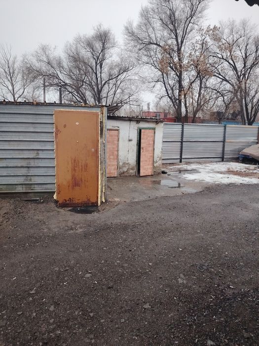 Продаю полдома кирзавод