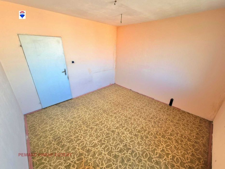 Продава се Тристаен апартамент в Русе, Дружба 1 - 80 кв.м за 526 €/кв.м - Снимка #1