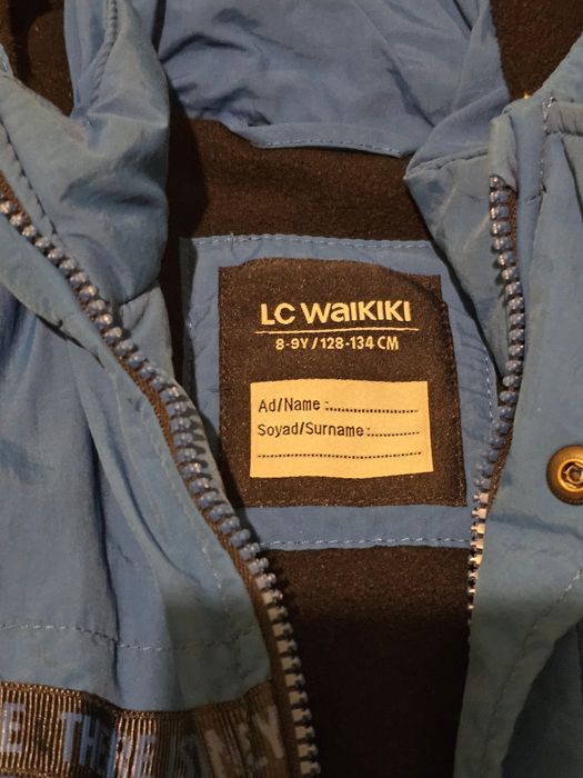 Geaca iarna Waikiki marimea 128-134 8-9y