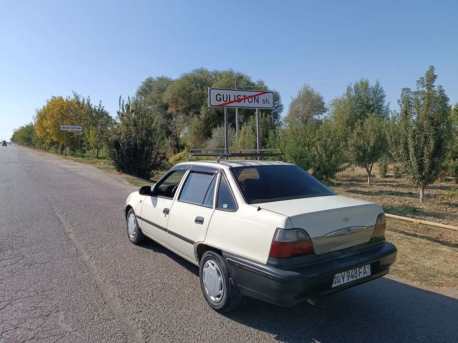 Нексия 1 Сотилади