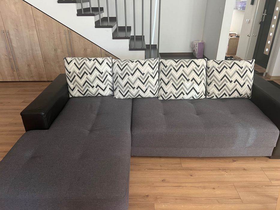 Coltar / Canapea Gri